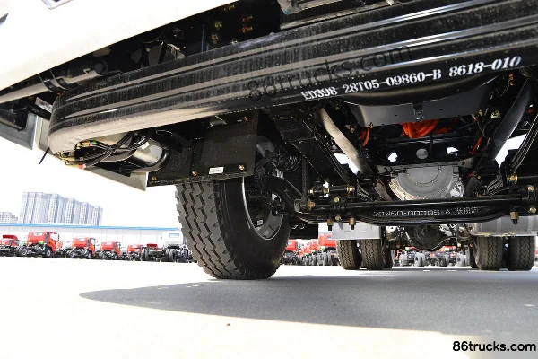 Sanhuan Shitong Haolong version luxe 6X4(10 roues) tracteur routier 100% électrique 285 kWh Châssis (2) | 86Trucks