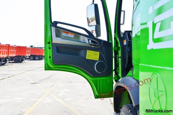 Dayun Yunlong Composite 180 hp 4X2(6 wheels) 4m Dump Truck (10-speed) Cab (2) | 86Trucks