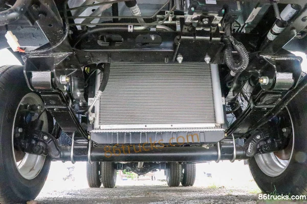 Yuejin Fuxing S80 1.6L 123hp 4X2(6 wheels) Gasoline 3.805m single-row van mini truck Chassis (1) | 86Trucks