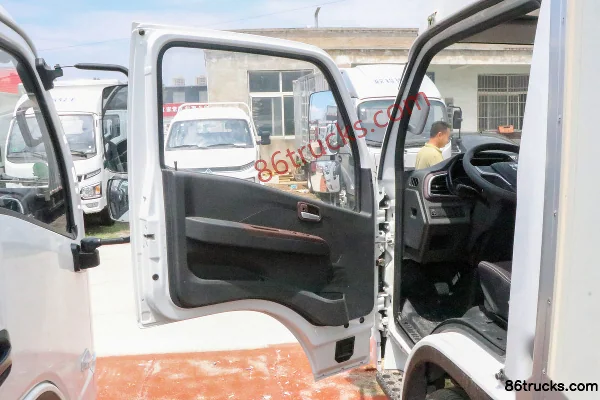 Yuejin Fuxing S100 1.6L 120hp 4X2(6 wheels) Gasoline 4.17m Single Row Van Truck (China VI) Cab (1) | 86Trucks