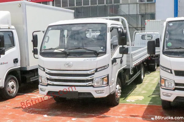 Yuejin Fuxing S100V 2.3L diesel 130 hp 4X2(6 wheels) Mengwo 5-speed 3.805m semi-row flatbed mini truck Exterior (3) | 86Trucks