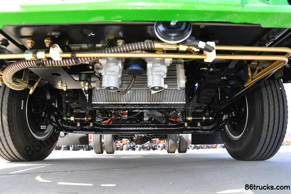 Sanhuan Shitong Chuangke 4X2(6 wheels) 3.5m Electric Enclosed Garbage Truck 89.12kWh Chassis (1) | 86Trucks
