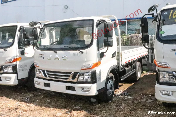 JAC Junling V5 Underground Version 137 hp 4X2(6 wheels) 3.7m single-row flatbed truck Exterior (3) | 86Trucks
