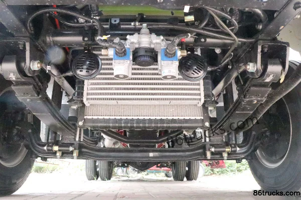 Foton Times Linghang M5 120 hp 4X2(6 wheels) 3.12m double-row flatbed light truck (China VI) Chassis (1) | 86Trucks