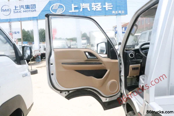 Lanqing Auto Ling R 1.6L 122 ch 4X2(6 roues) essence camion plateau micro benne simple rangée 4,03 m Cabine (1) | 86Trucks