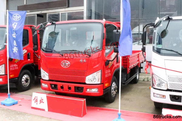FAW Jiefang J6F Zhaocaihu 137hp 4X2(6 wheels) 3.82m Crew Cab Flatbed Light Truck Exterior (3) | 86Trucks