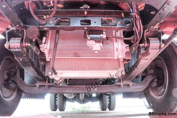 FAW Jiefang J6F Zhaocaihu 137hp 4X2(6 wheels) 3.82m Crew Cab Flatbed Light Truck Chassis (1) | 86Trucks