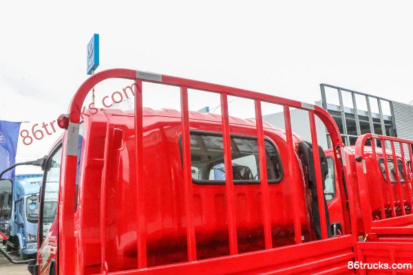 FAW Jiefang J6F Zhaocaihu 137hp 4X2(6 wheels) 3.82m Crew Cab Flatbed Light Truck Body (1) | 86Trucks
