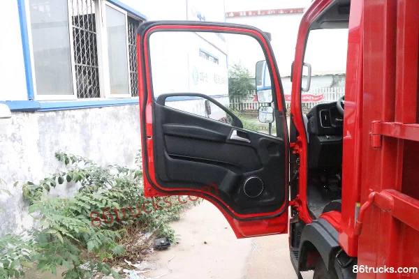 FAW Jiefang J6F 165hp 4X2(6 wheels) 4.16m Single Row Stake Truck (350 Rear Axle) Cab (1) | 86Trucks