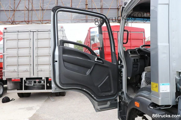 Sinotruk Niuqichongtian 155 hp 4X2(6 wheels) 4.15m AMT Automatic Single-row Van Cargo Truck Cab (1) | 86Trucks