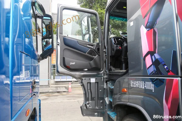 Foton Auman Galaxy Southern Version 580hp 6X4(10 wheels) LNG Automatic Tractor Truck (Hydraulic Retarder) Cab (1) | 86Trucks
