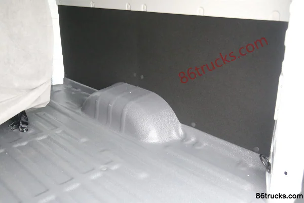 FARIZON Xingxiang V6E Passenger Edition 2.3T 4.845 m pure electric light bus 41.93 kWh Cargo Box (3) | 86Trucks