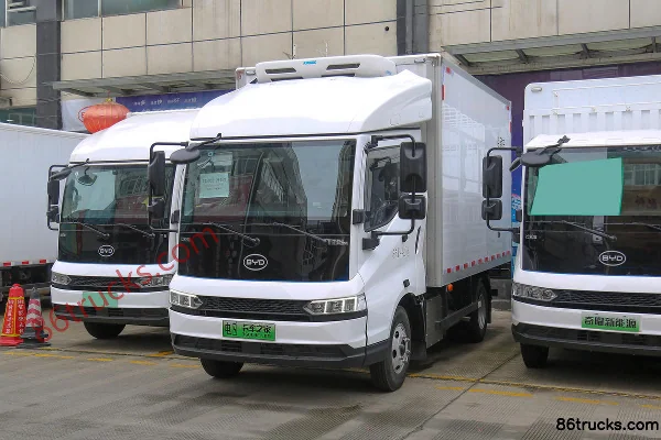 BYD T5 Fortune Edition 4.5T 3.94m Single Row Plug-in Range-Extended Hybrid Refrigerated Truck 18.3kWh 4X2(6 wheels) Exterior (3) | 86Trucks