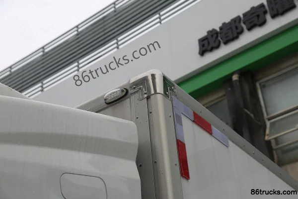 BYD T5 Fortune Edition 4.5T 3.94m Single Row Plug-in Range-Extended Hybrid Refrigerated Truck 18.3kWh 4X2(6 wheels) Body (1) | 86Trucks