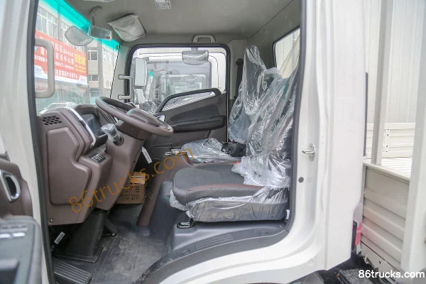 FARIZON Xingzhi H8E Zhiyun Edition 4.5T 4.15m Single Row Pure Electric Flatbed Light Truck 100.46kWh 4X2(6 wheels) Interior (3) | 86Trucks
