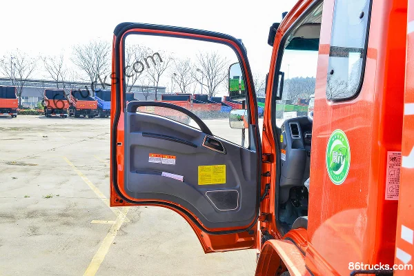 Dayun Ruisheng Composite Type 130hp 4X2(6 wheels) 3.45m Dump Truck (China VI) Cab (1) | 86Trucks