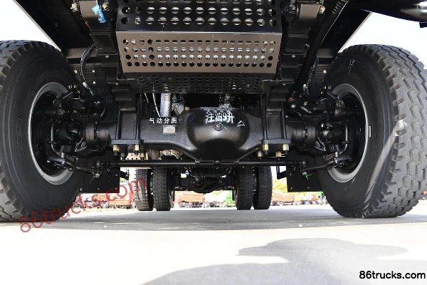 Dayun Zhisheng Medium Truck Heavy-Duty 200hp 4X4(6 wheels) 4.6m Dump Truck Chassis (1) | 86Trucks