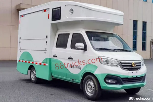 Changan Kuayue Xinbao T3 PLUS 1.6L Gasoline 122hp 4X2(6 wheels) 2.8m Double Row Sales Van Exterior (3) | 86Trucks