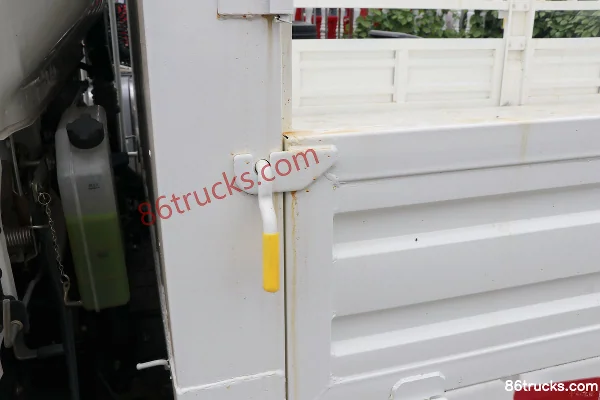 SHACMAN Commercial Vehicle Delong G1 137 ch 4X2(6 roues) 4,18 m camion simple cabine à ridelles (Fast Gear 6 vitesses) Carrosserie (2) | 86T