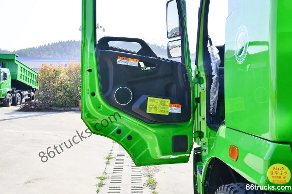 Dayun Fengshang Composite 245hp 6X2(8 wheels) 4.8m Dump Truck (China VI) Cab (2) | 86Trucks