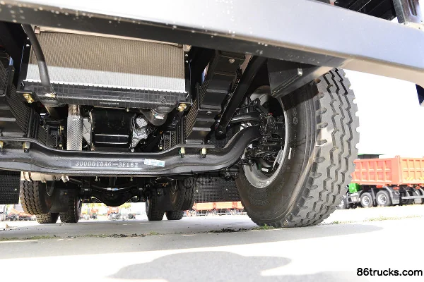 Dayun Yunlong Composite 240 hp 6X2(8 wheels) 4.8m Dump Truck (Lift Axle) Chassis (3) | 86Trucks