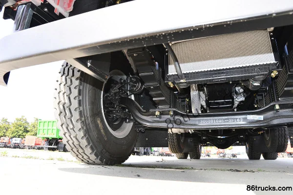 Dayun Yunlong Composite 240 hp 6X2(8 wheels) 4.8m Dump Truck (Lift Axle) Chassis (2) | 86Trucks