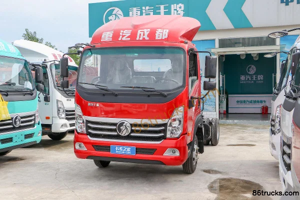 Sinotruk Ruishi 2.5L Diesel 155hp 4X2(6 wheels) Fast Gear 8-Speed 4.15m Single Row Stake Truck Exterior (3) | 86Trucks