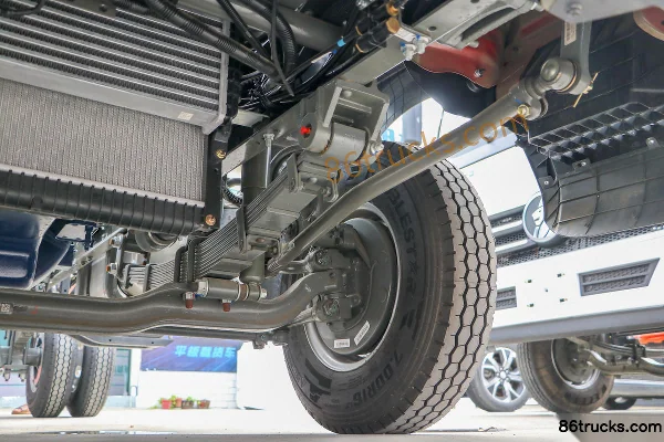 Sinotruk Ruishi 2.5L Diesel 155hp 4X2(6 wheels) Fast Gear 8-Speed 4.15m Single Row Stake Truck Chassis (3) | 86Trucks