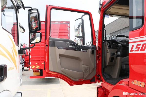 SHACMAN Delong L5000 Flagship Edition 245hp 4X2(6 wheels) 6.9m Van Cargo Truck (China VI) Cab (1) | 86Trucks