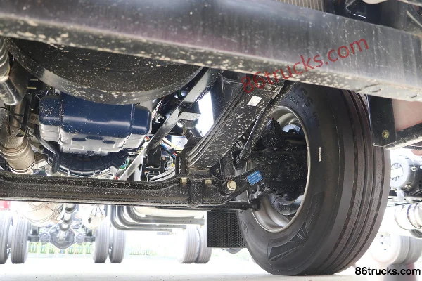 SHACMAN Delong L5000 Flagship Edition 245hp 4X2(6 wheels) 6.9m Van Cargo Truck (China VI) Chassis (3) | 86Trucks