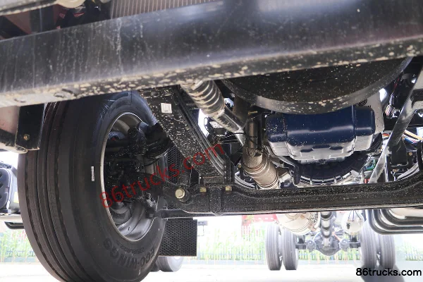 SHACMAN Delong L5000 Flagship Edition 245hp 4X2(6 wheels) 6.9m Van Cargo Truck (China VI) Chassis (2) | 86Trucks