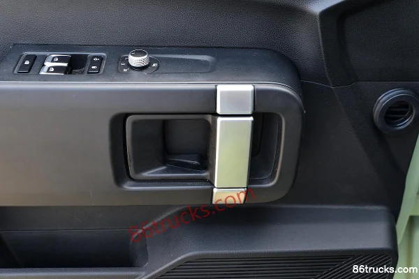 FARIZON Super VAN Yucheng Edition 3.5T 5.49m Pure Electric Mid-Roof Mid-Wheelbase Van 66kWh Cab (3) | 86Trucks