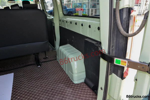 FARIZON Super VAN Yucheng Edition 3.5T 5.49m Pure Electric Mid-Roof Mid-Wheelbase Van 66kWh Body (3) | 86Trucks