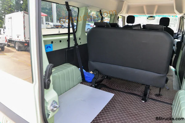 FARIZON Super VAN Yucheng Edition 3.5T 5.49m Pure Electric Mid-Roof Mid-Wheelbase Van 66kWh Body (1) | 86Trucks