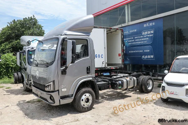 SHACMAN Commercial Vehicle Delong G300 163 hp 4X2(6 wheels) 4.18m single-row stake truck (light truck) Exterior (3) | 86Trucks