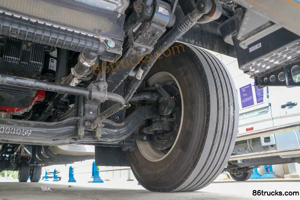 Foton Auhang R Series 260 ch 4X2(6 roues) 7.8m camion porteur à rideaux coulissants Châssis (3) | 86Trucks