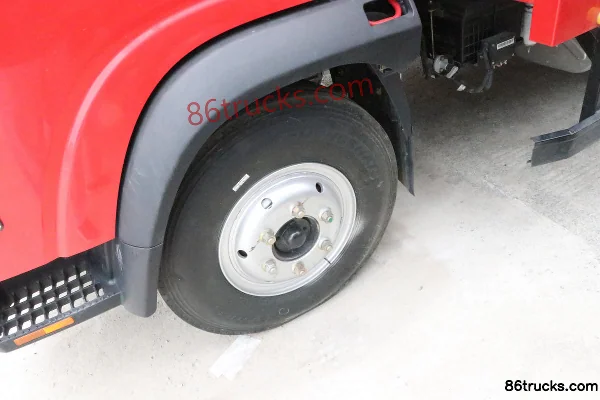 Sanhuan Shitong New Chuangke Composite Edition 160hp 4X2(6 wheels) 4.18m single-row stake truck Chassis (3) | 86Trucks