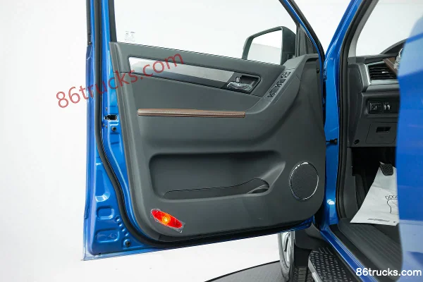 JAC T8 60e anniversaire 2.0T diesel 150 ch manuel 4 roues motrices double cabine pick-up standard Châssis (1) | 86Trucks
