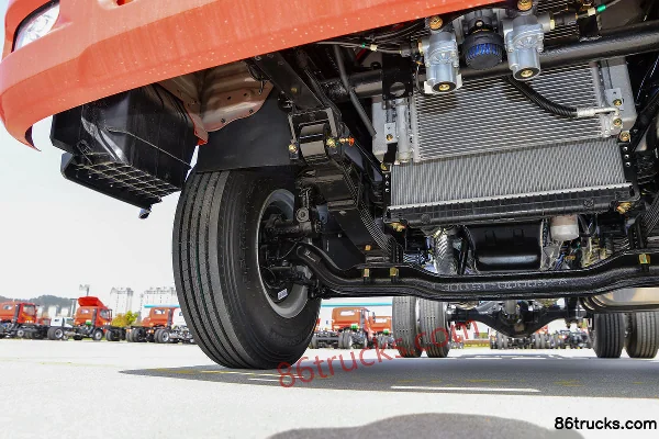 Sanhuan Shitong Xinchuangke Édition Excellence 170 ch 4X2(6 roues) camion léger à ridelles 3,84 m cabine avancée Châssis (2) | 86Trucks