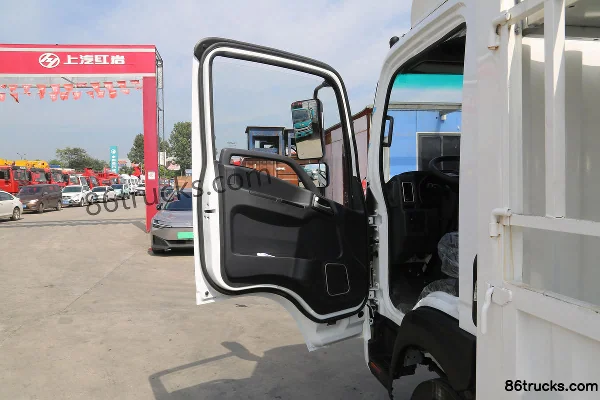 Sinotruk V2 4,5 T 4,15 m camion léger à ridelles cabine simple 100 % électrique 100,46 kWh 4X2(6 roues) Intérieur (1) | 86Trucks