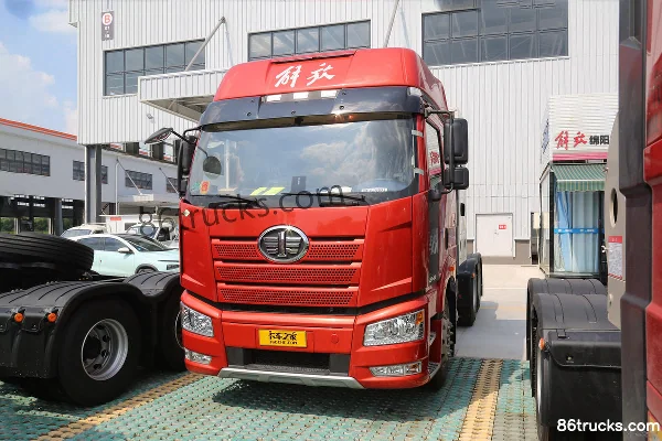 FAW Jiefang J6P Classic Edition 12.5L CNG 480hp 6X4(10 wheels) FAW Jiefang 12-speed AMT Automatic Hazardous Materials Tractor Truck Exterior