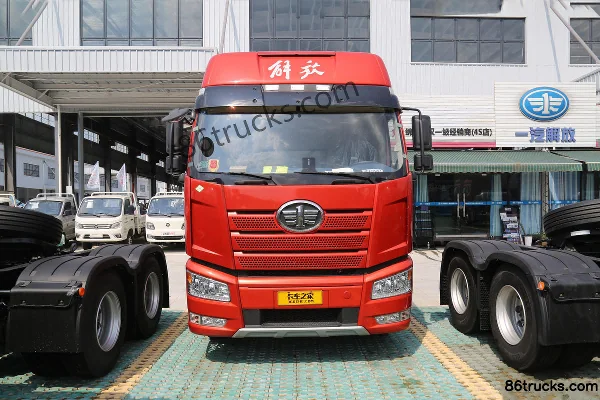 FAW Jiefang J6P Classic Edition 12.5L CNG 480hp 6X4(10 wheels) FAW Jiefang 12-speed AMT Automatic Hazardous Materials Tractor Truck Exterior
