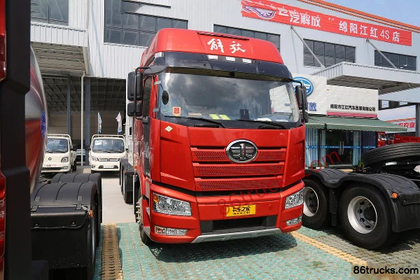 FAW Jiefang J6P Classic Edition 12.5L CNG 480hp 6X4(10 wheels) FAW Jiefang 12-speed AMT Automatic Hazardous Materials Tr