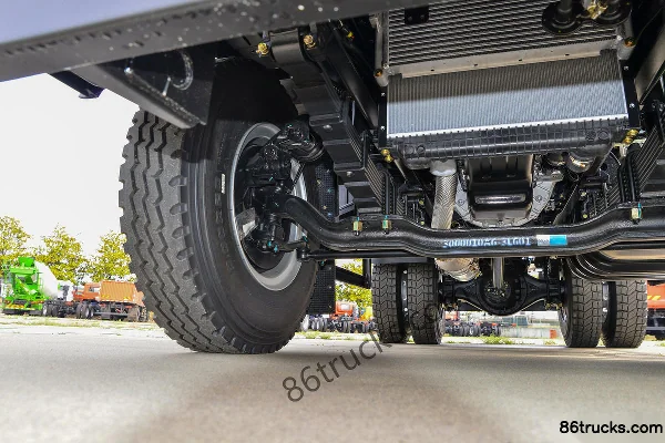 Dayun Yuntu Composite Type 165hp 4X2(6 wheels) 3.8m Dump Truck Chassis (2) | 86Trucks