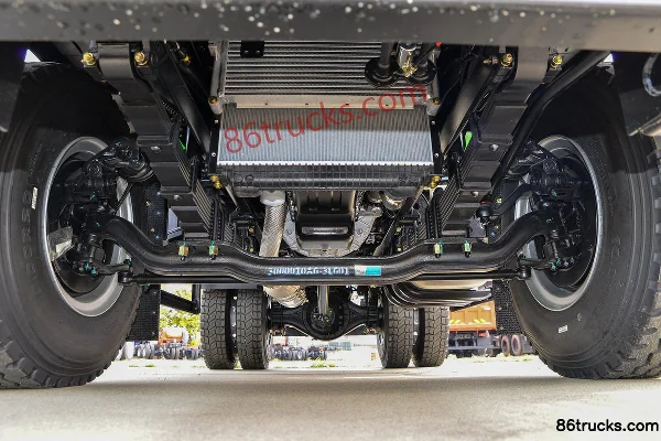 Dayun Yuntu Composite Type 165hp 4X2(6 wheels) 3.8m Dump Truck Chassis (1) | 86Trucks