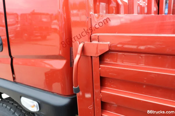 Feidi V3 Series 156 hp 4X2(6 wheels) 3.85m semi-row flatbed truck Body (3) | 86Trucks