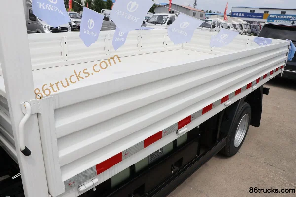 Feidi V1 Series 121 hp 4X2(6 wheels) CNG 3.85m semi-row flatbed light truck Body (3) | 86Trucks