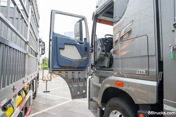 FAW Jiefang Qingdao JH6 Zhizun Edition 2.0 530hp 8X4(12 wheels) 9.5m LNG Auto Gearbox Grain Silo Cargo Truck Cab (1) | 86Trucks