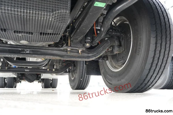 FAW Jiefang Qingdao JH6 Zhizun Edition 2.0 530hp 8X4(12 wheels) 9.5m LNG Auto Gearbox Grain Silo Cargo Truck Chassis (3) | 86Trucks