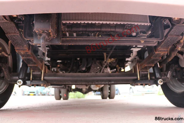 Kama Junhang V2 2023 model 2.0L 150hp 4X2(6 wheels) gasoline 3.7m single-row flatbed mini truck Chassis (1) | 86Trucks